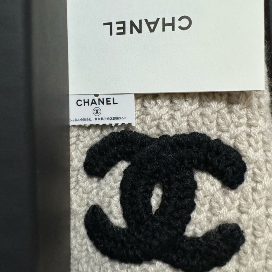 CHANEL beige色雙C圍巾-14