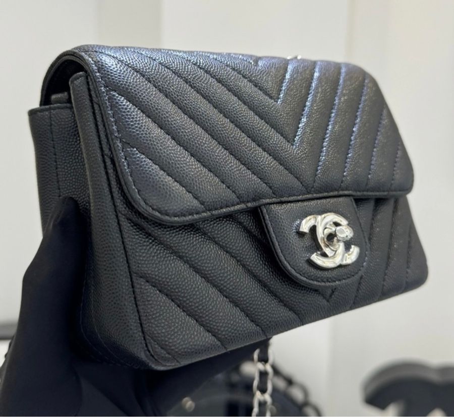 Chanel Caviar 方胖 v紋銀扣-1