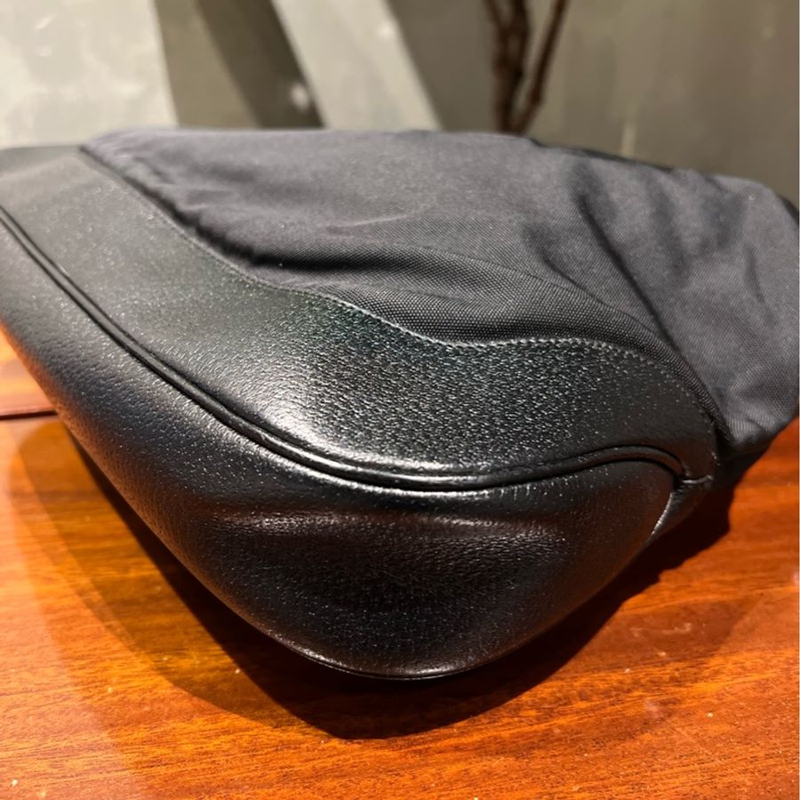 Gucci 尼龍布配皮Jackie側背包-7