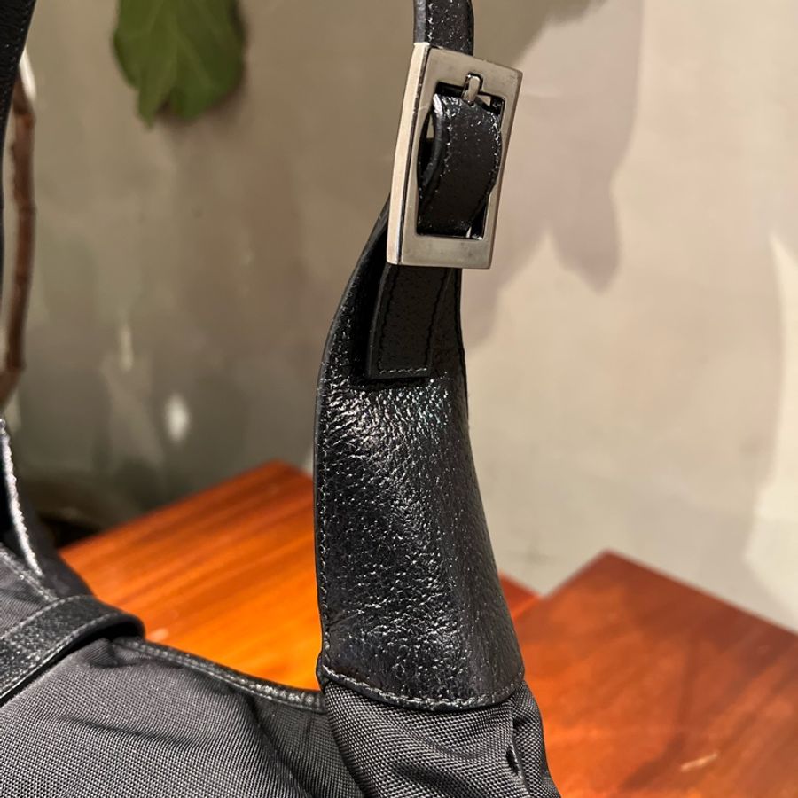 Gucci 尼龍布配皮Jackie側背包-15
