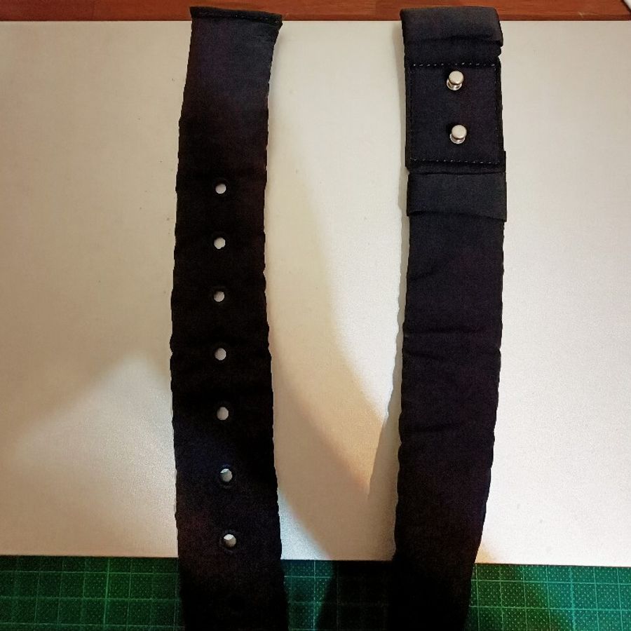 BV 8格尼龍包 ❤近全新 ❤附微風購證 肩背包 /斜挎包-5