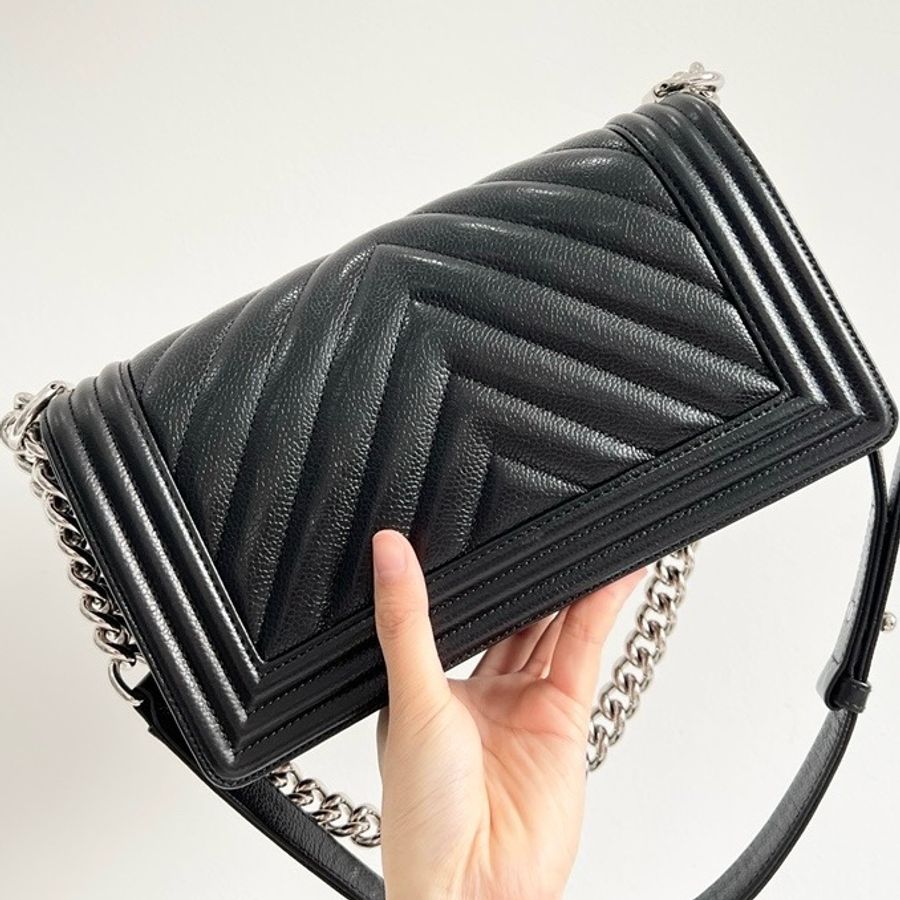 Chanel Leboy中號荔枝皮（白銀扣)-1