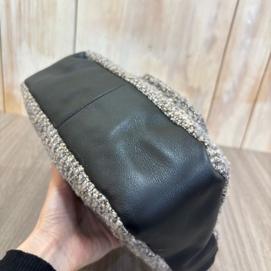 CHANEL A23362 老香 VINTAGE 黑色 銀鍊 牛皮 毛泥 口袋 全皮 手提包 肩背包-9
