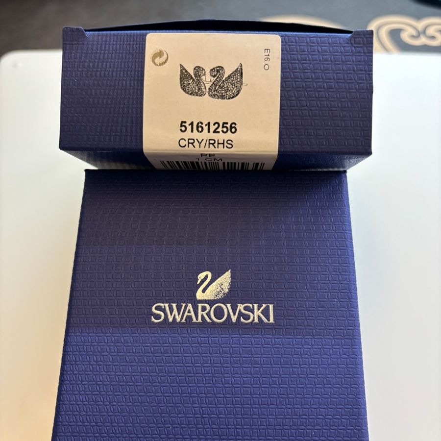 SWAROVSKI 施華洛世奇耳環Swan 銀色水晶天鵝耳釘穿孔耳環純銀耳釘耳飾-0