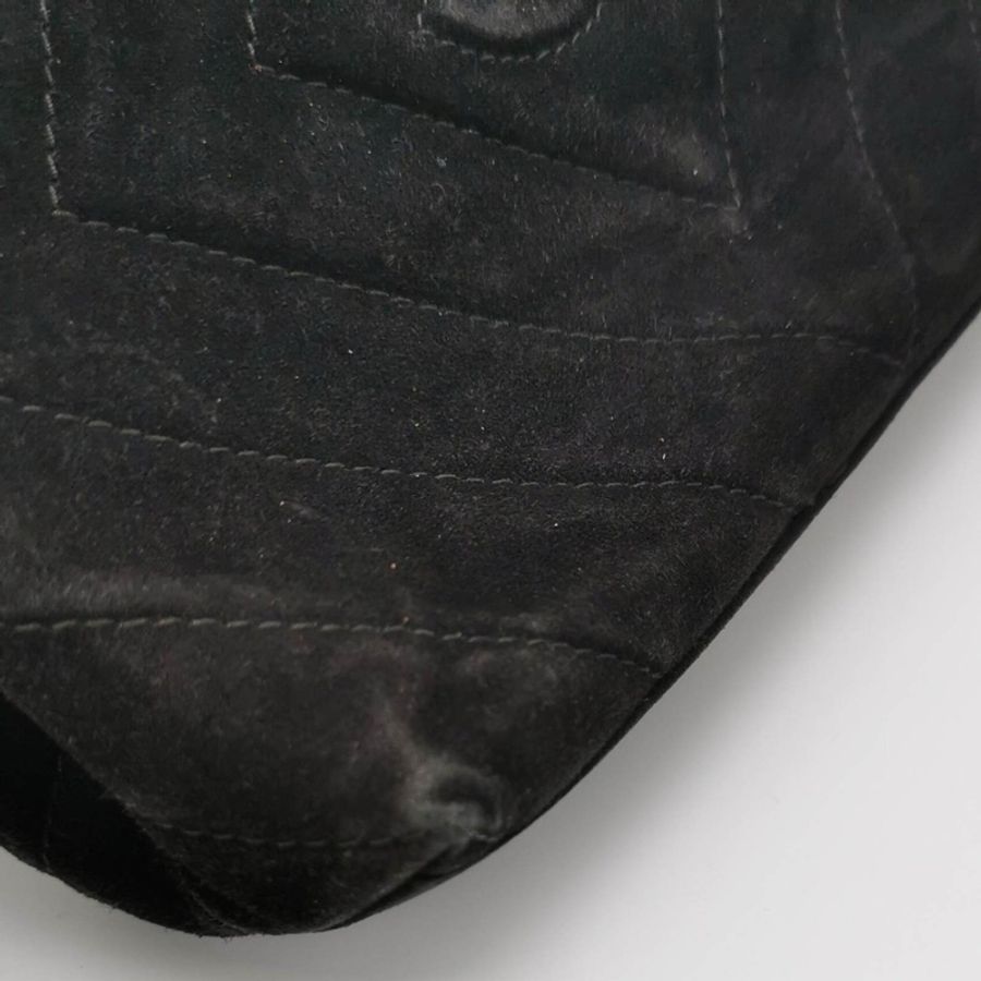 Chanel 翻毛皮純色絎縫雙Clogo中古斜挎單肩包-11