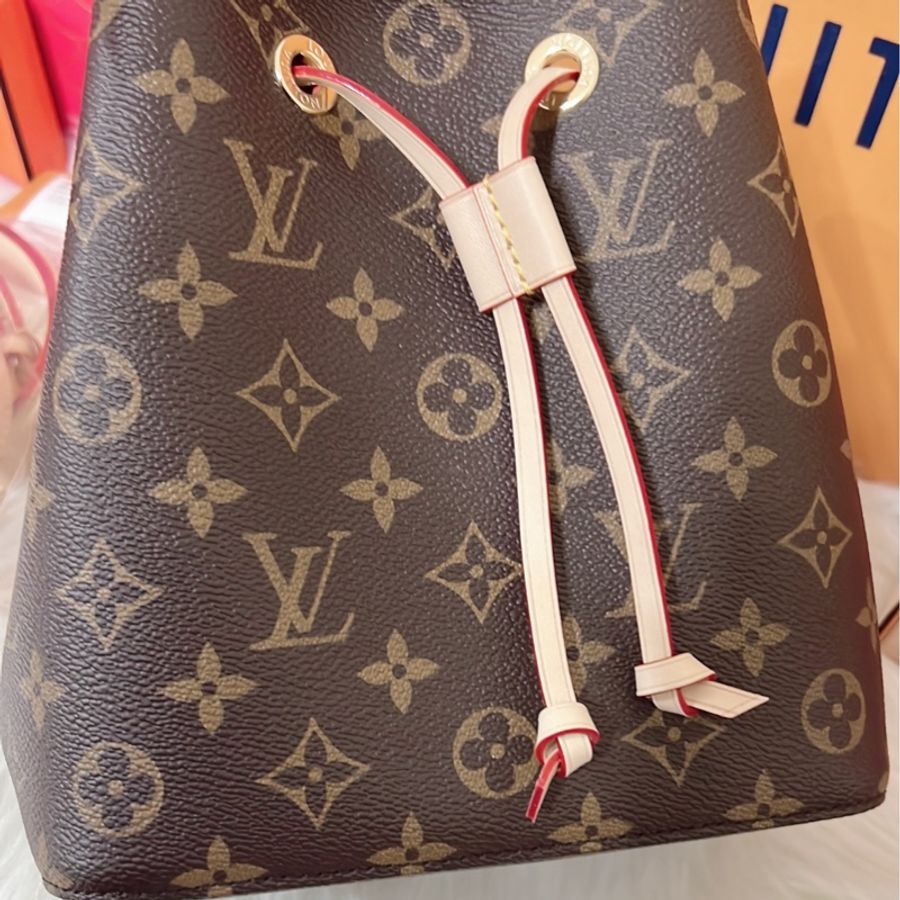 LV M46581 Neonoe BB系列Monogram印花帆布束口手提/斜背水桶包-1