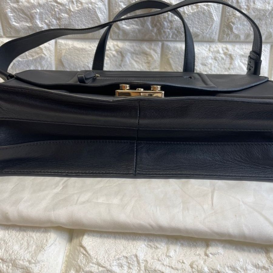 Furla-4