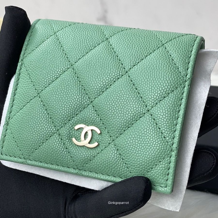 CHANEL 湖水綠荔枝牛皮短夾 對摺皮夾-5