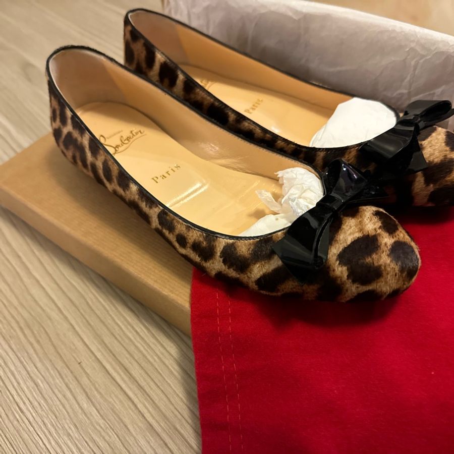 christianlouboutin紅底鞋-6