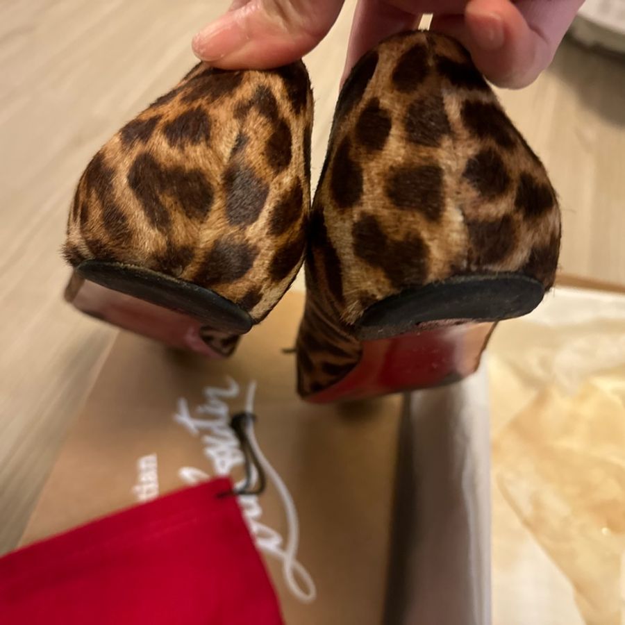 christianlouboutin紅底鞋-9