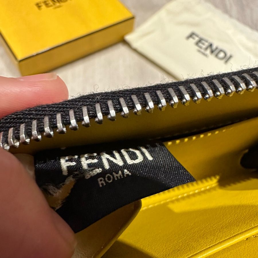 FENDI ✨ 皮革 拉鍊零錢包-10