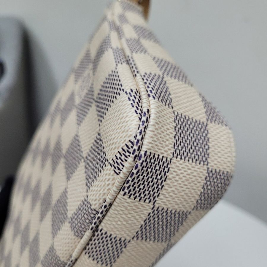 LV Pochette Accessories-5