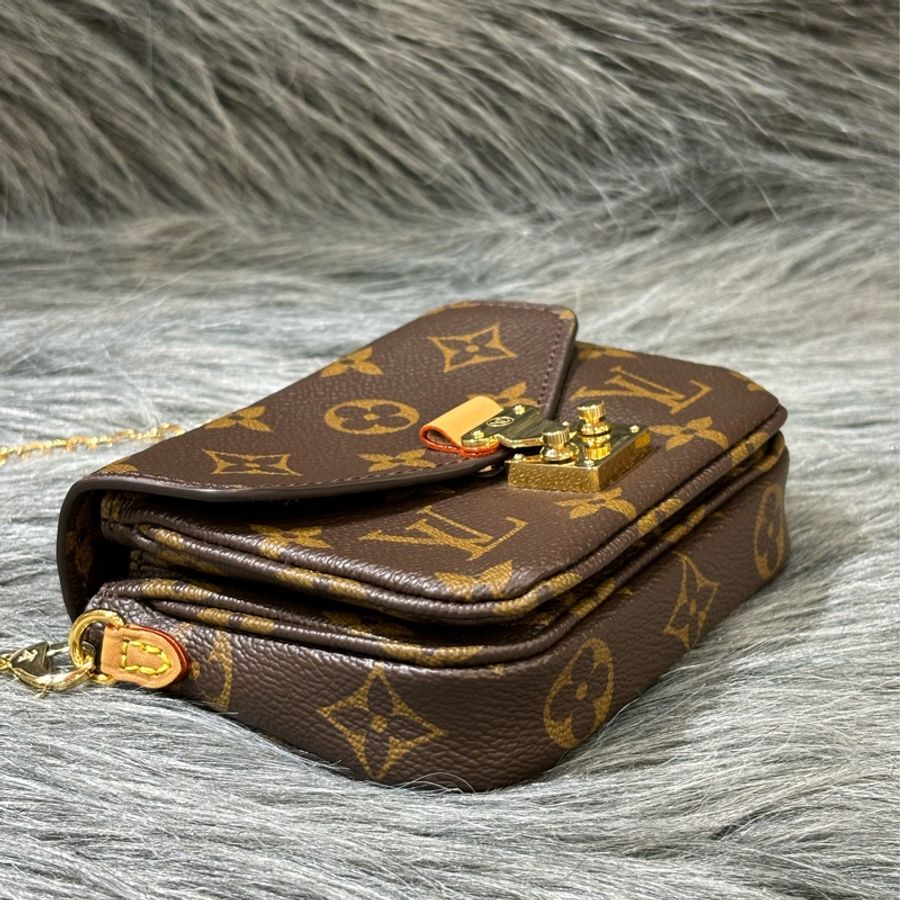 LV M81267 Micro Metis 老花 原花 金釦 小廢包 斜背包 零錢包 郵差包-13