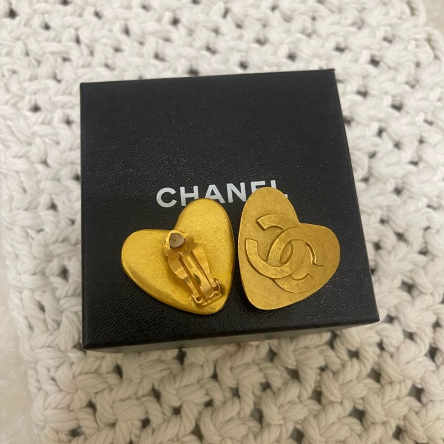 VINTAGE CHANEL 夾式3CM 雙C愛心耳環-6