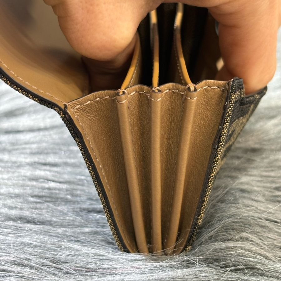 Fendi 8M0416 咖啡 老花 FF logo 風琴式 多卡 金釦 卡包-16