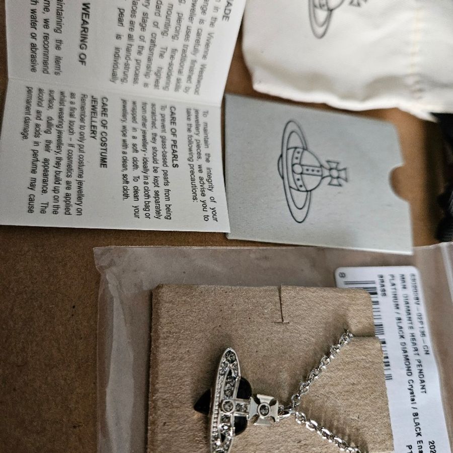 vivienne westwood 黑色愛心項鍊-1