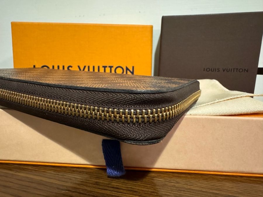『寬寬二手』LV 咖啡色棋盤格 LOUIS VUITTON 全開長夾 N63502可放護照 16卡夾層-1
