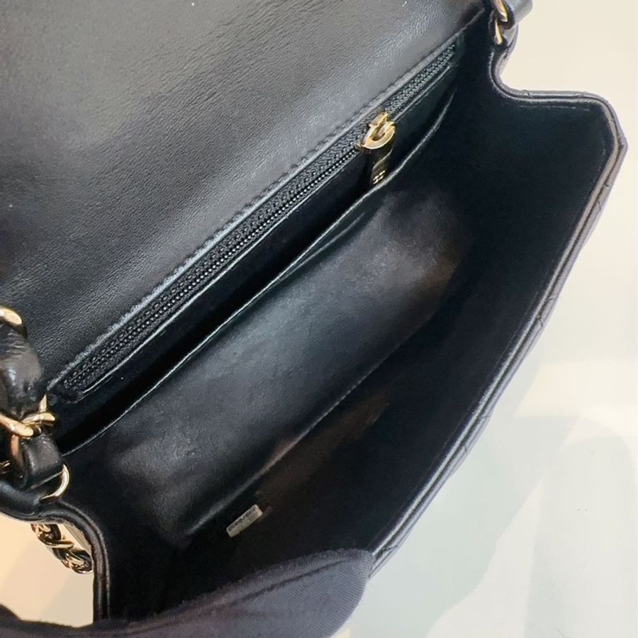 Chanel Lambskin square羊皮方胖 銀扣-9