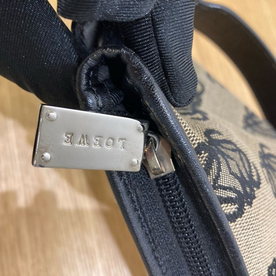 LOEWE 羅意威經典復古花紋帆布腋下包包MONOGRAM CANVAS SHOULDER BAG-14