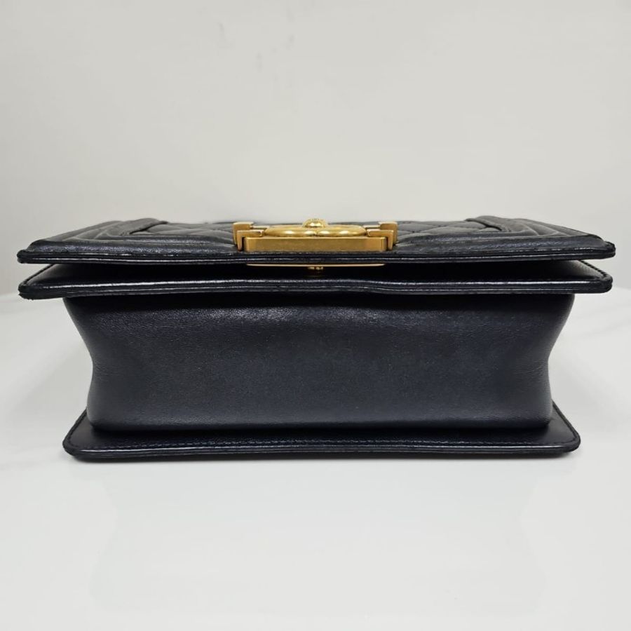 Chanel Boy 20-1