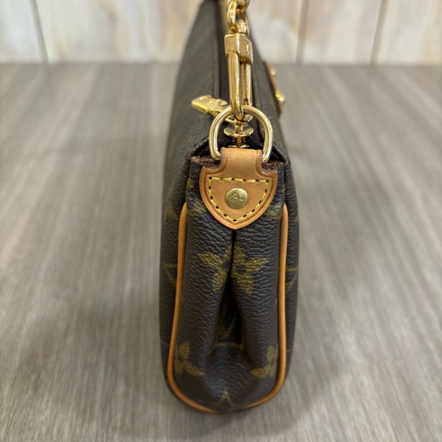 LV M95567 老花 原花 金釦 腋下包 肩背包 斜背包 小包 手機包-11