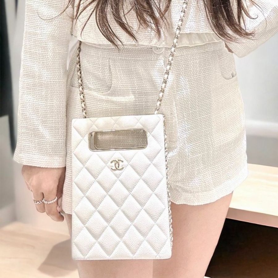 CHANEL 白22sevening-bag/晶片-2