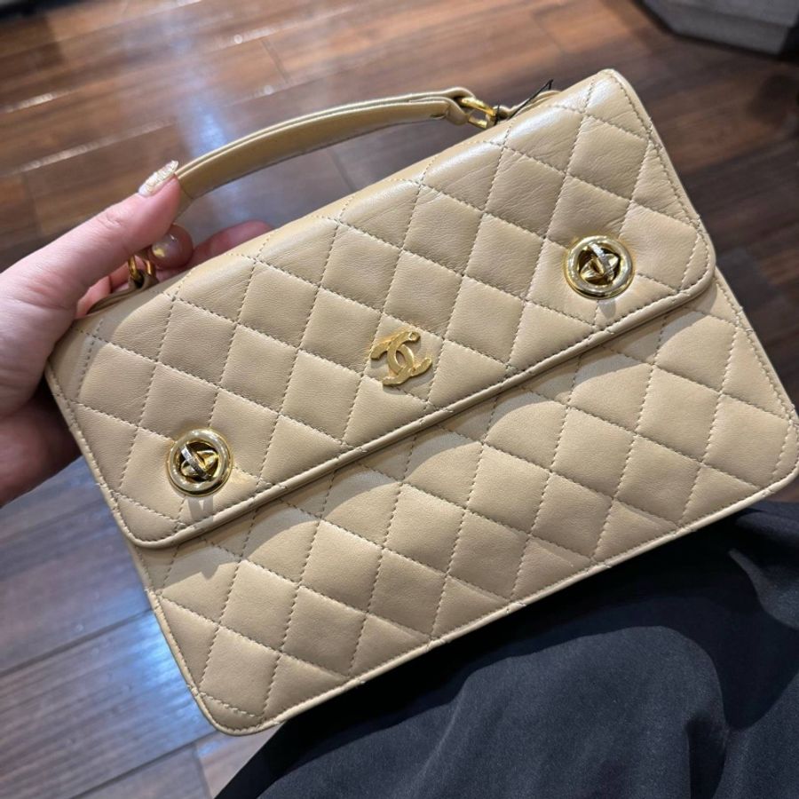 Chanel-0