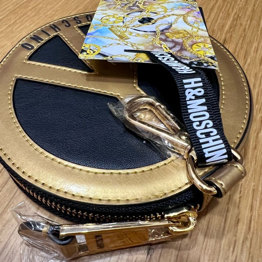 H&Moschino 限量聯名 圓形拉鍊包 掛飾-3