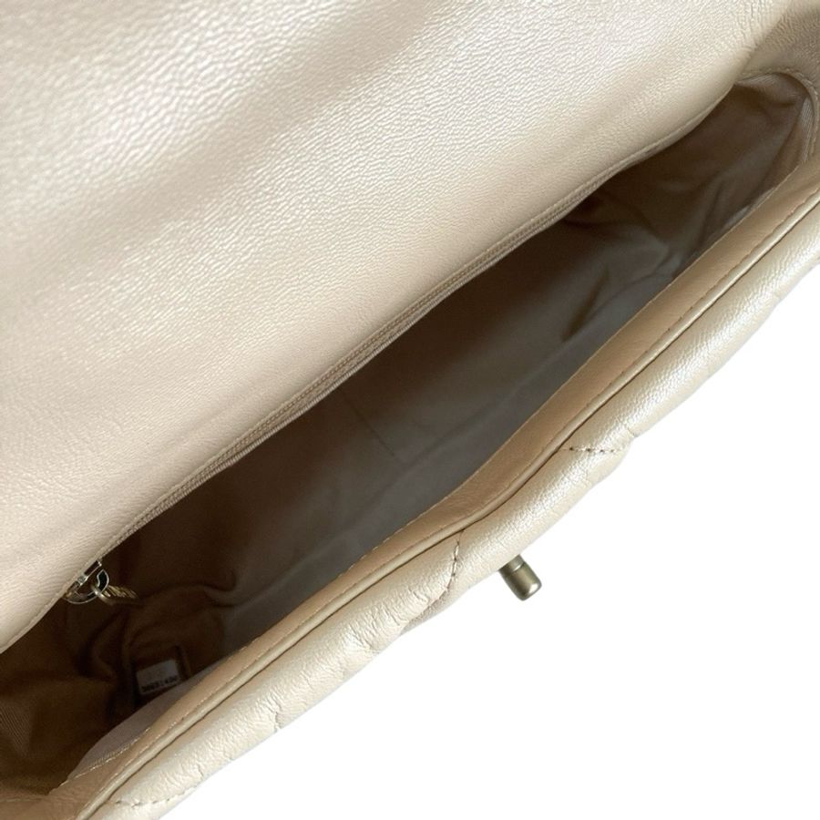 Chanel  19Bag 奶茶金扣-6