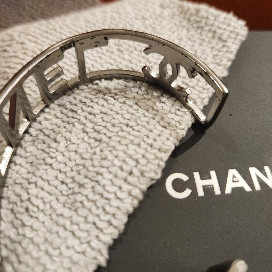 Chanel 硬手環-2