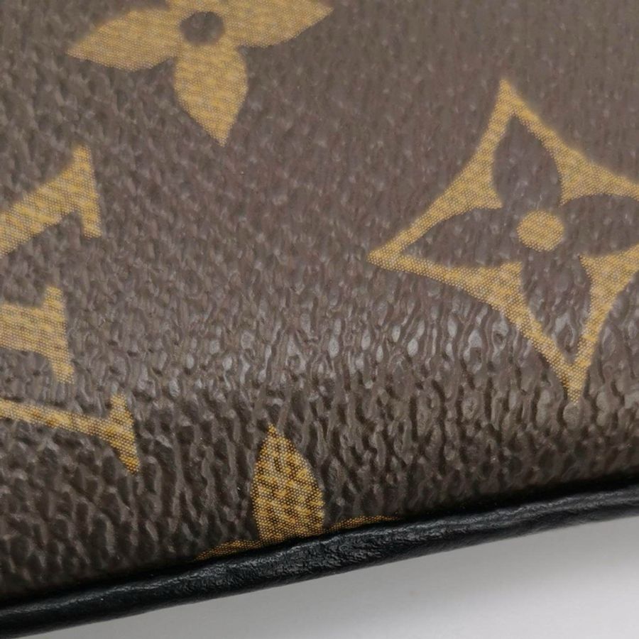 Louis Vuitton (LV) PochetteChaine徽章圖案Monogram印花拉鍊手拿包-9