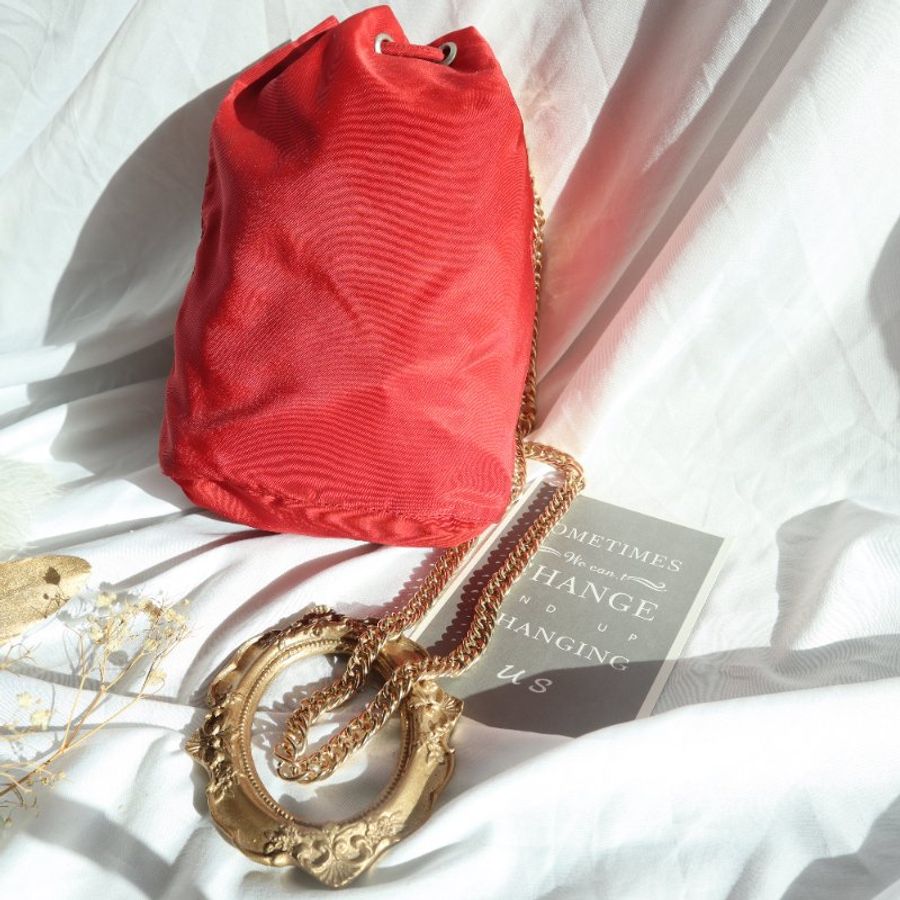 新品上架 現貨 🔥💖 ✨Prada Nylon Tessuto Small Bucket Drawstring Bag Prada Mini Bucket Bag Prada 水桶包-4