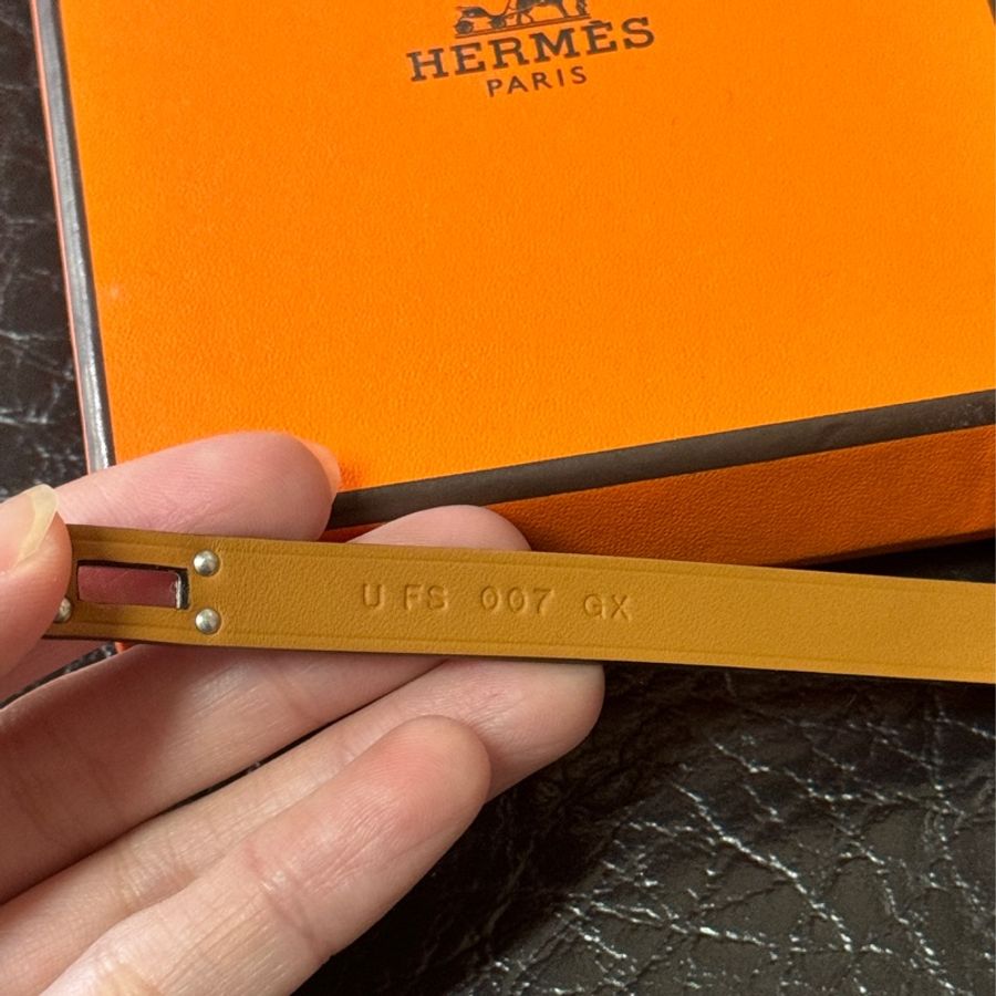 HERMÈS 黑小牛皮 Mini Kelly 銀扣手環-7