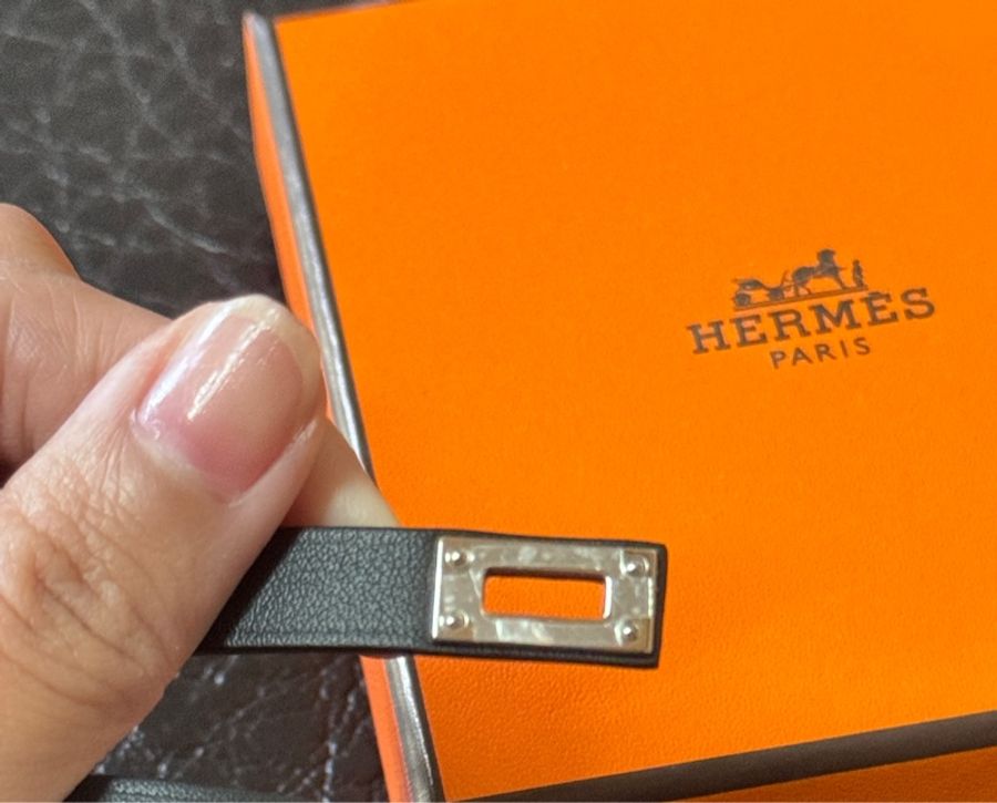 HERMÈS 黑小牛皮 Mini Kelly 銀扣手環-11