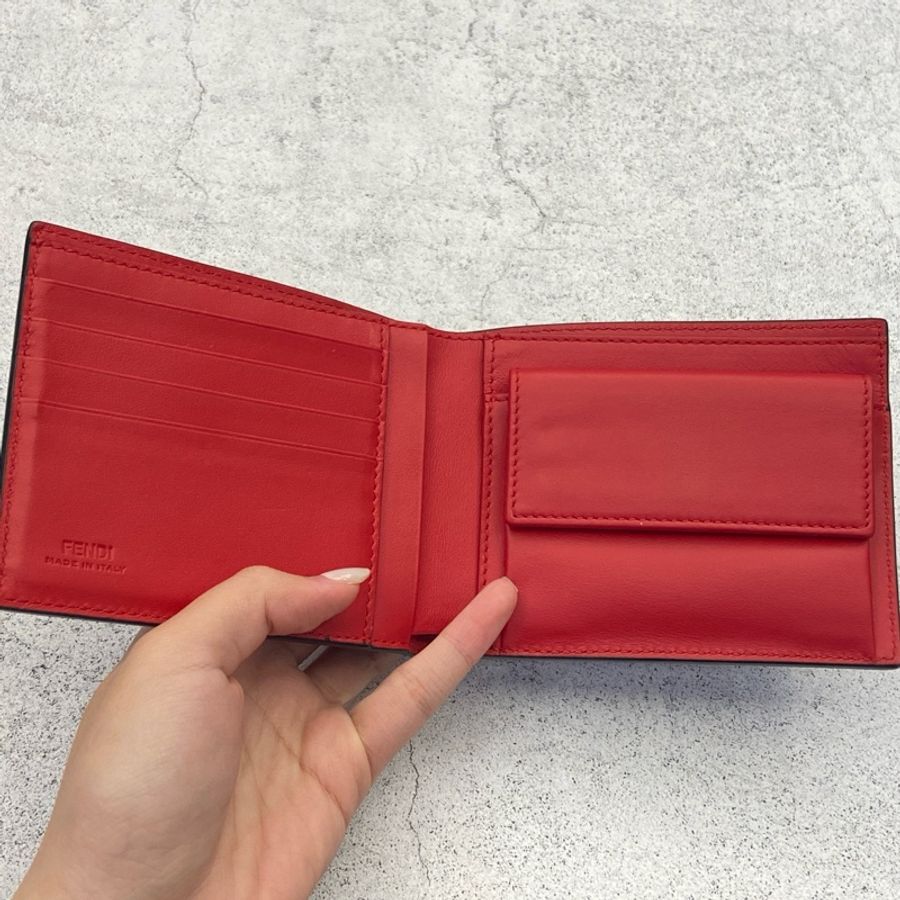Fendi怪獸眼睛黑牛皮對折短夾-13