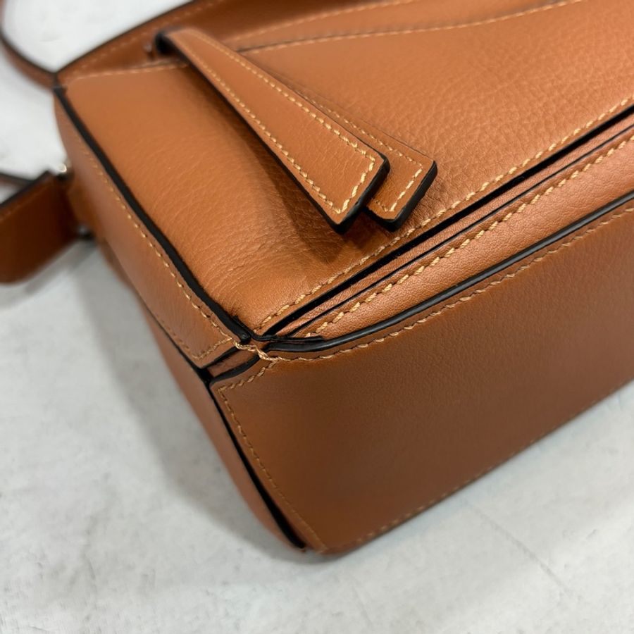 Loewe焦糖色牛皮銀釦Mini Puzzle兩用斜背包*-6