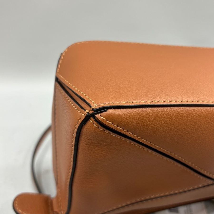 Loewe焦糖色牛皮銀釦Mini Puzzle兩用斜背包*-9