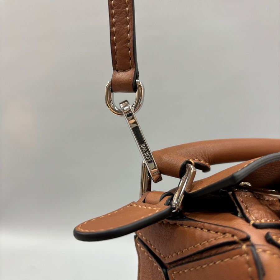 Loewe焦糖色牛皮銀釦Mini Puzzle兩用斜背包*-12
