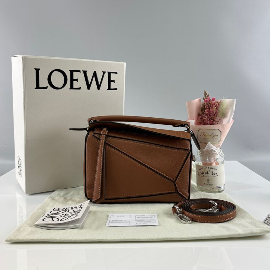 Loewe焦糖色牛皮銀釦Mini Puzzle兩用斜背包*-25