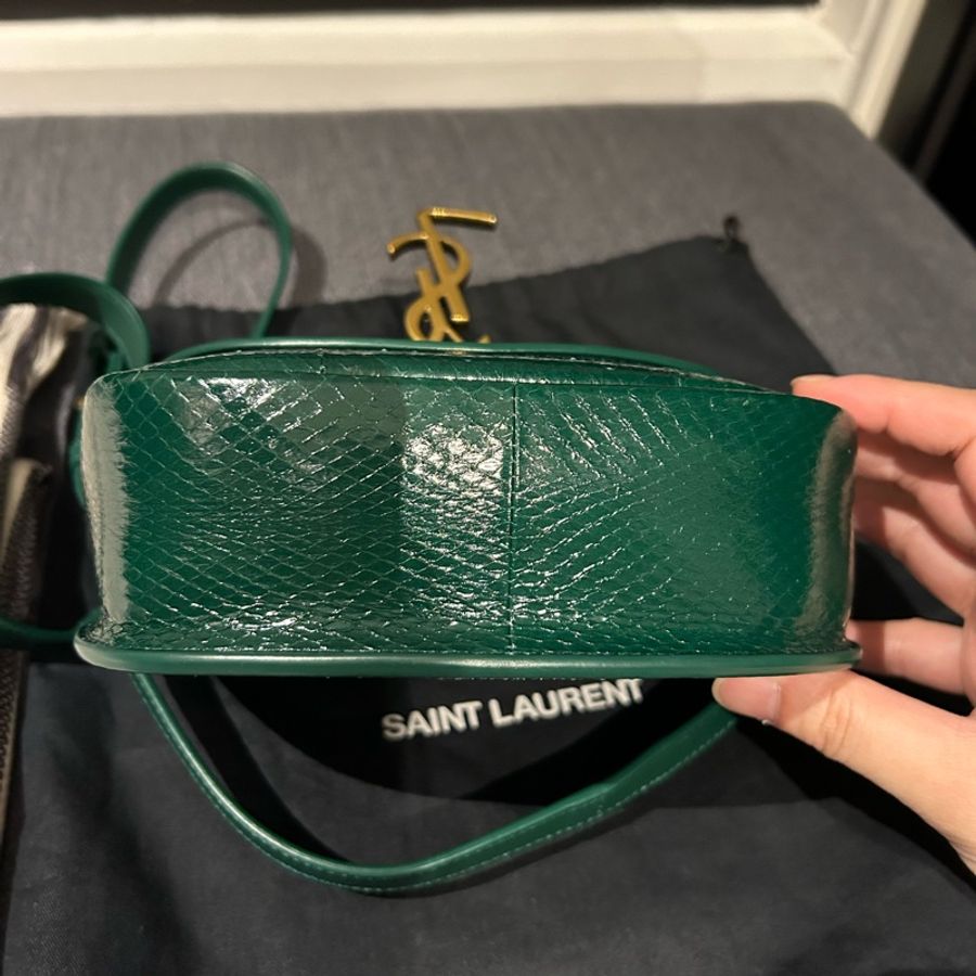 YSL Kaia 水蛇皮(深綠色馬鞍包)-15