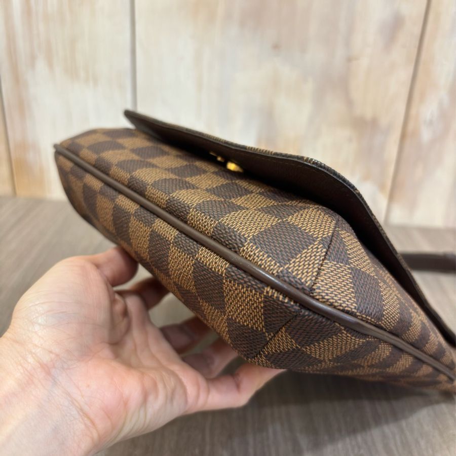 LV N51260 咖啡 棋盤 格紋 肩背包 王菲包 郵差包 咖格 小書包-9