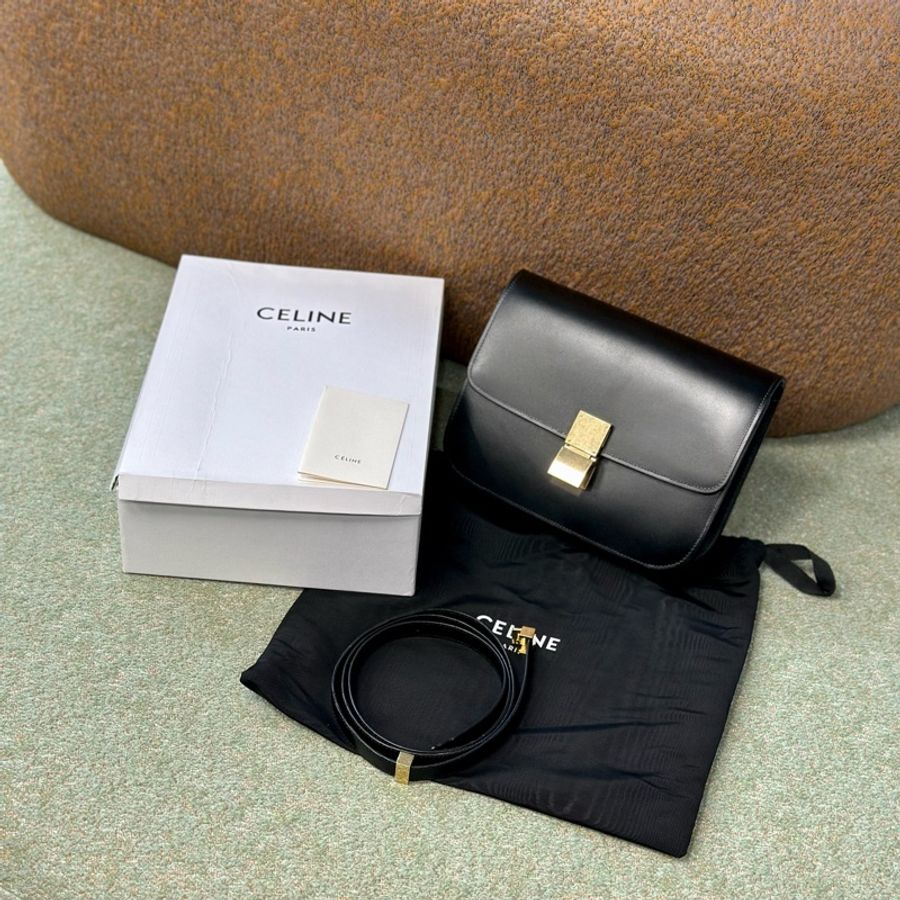 🔥爆款甜價釋出🔥 #Celine #賽琳classic #box #豆腐包 #方塊包 中號-2