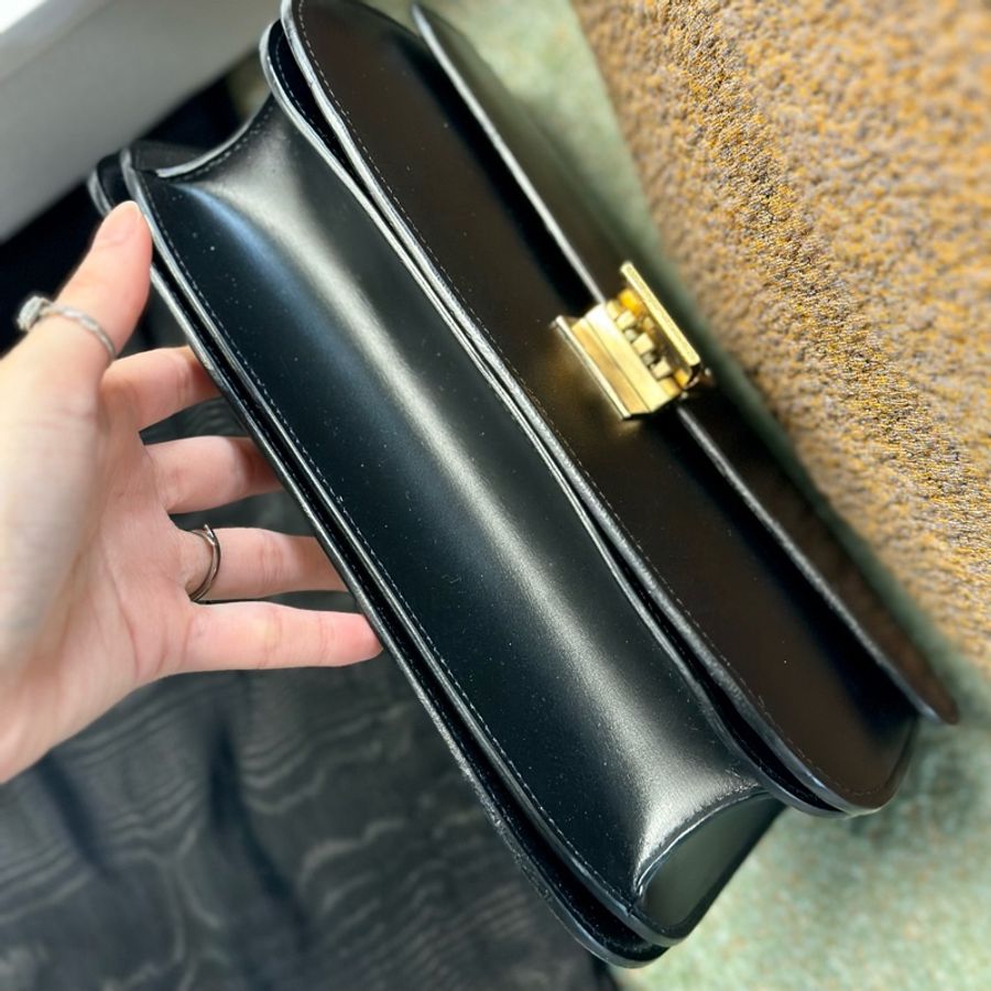 🔥爆款甜價釋出🔥 #Celine #賽琳classic #box #豆腐包 #方塊包 中號-10