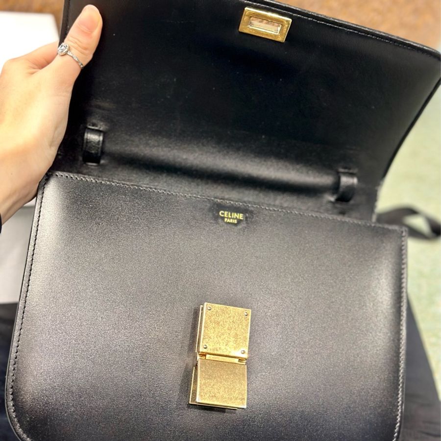 🔥爆款甜價釋出🔥 #Celine #賽琳classic #box #豆腐包 #方塊包 中號-18