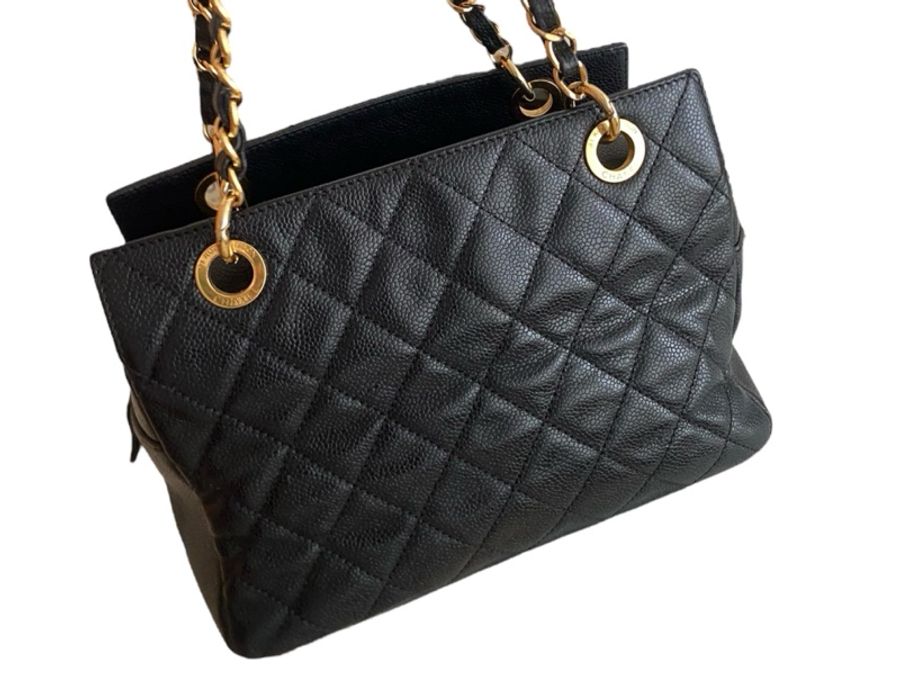 Chanel Caviar PPT-7