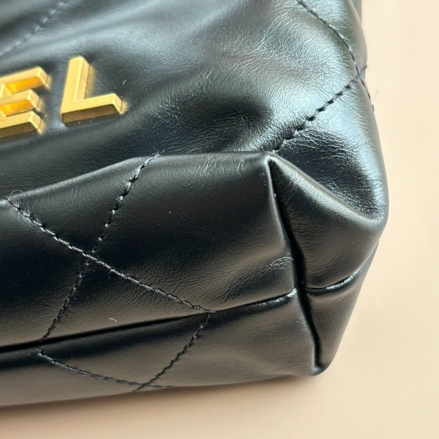 ::CHANEL:: 黑金 MINI 22 Bag-7