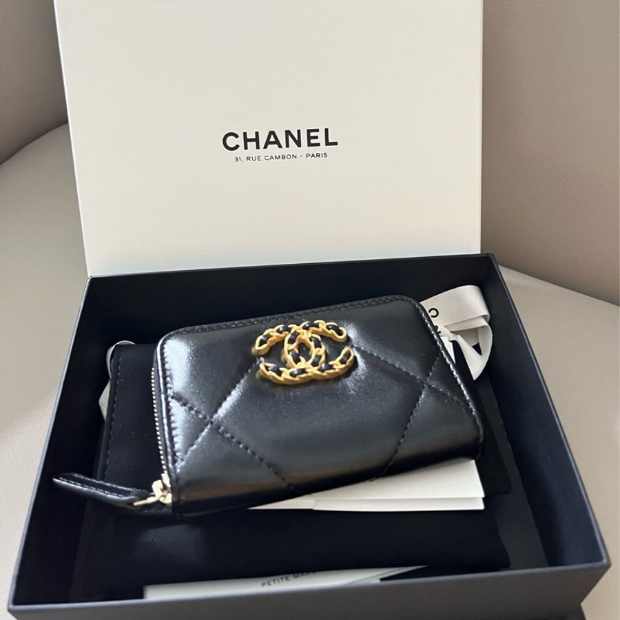 Chanel 19 黑色拉鍊零錢包-0
