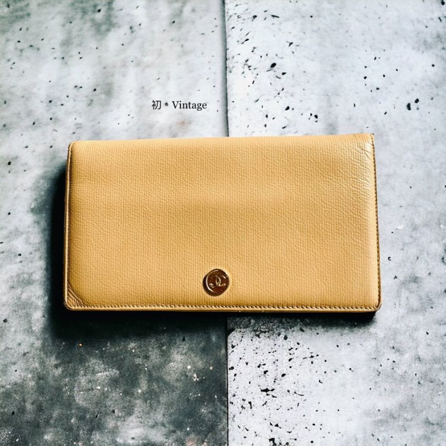 CHANEL 米色鈕扣長夾-0