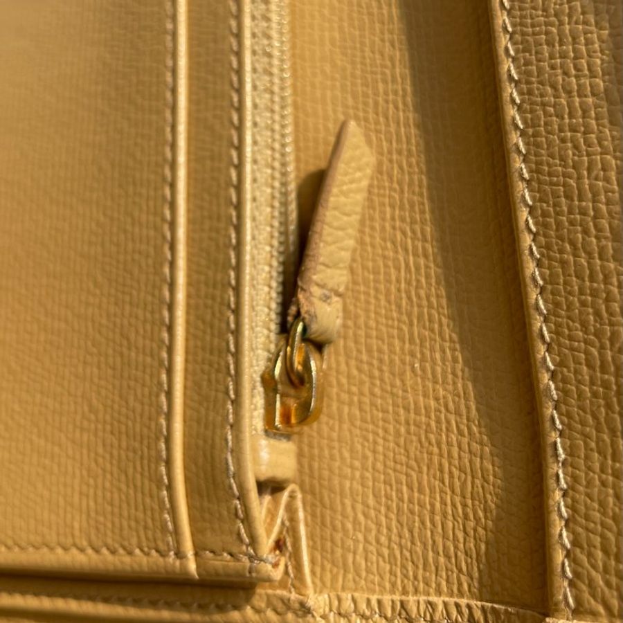 CHANEL 米色鈕扣長夾-6