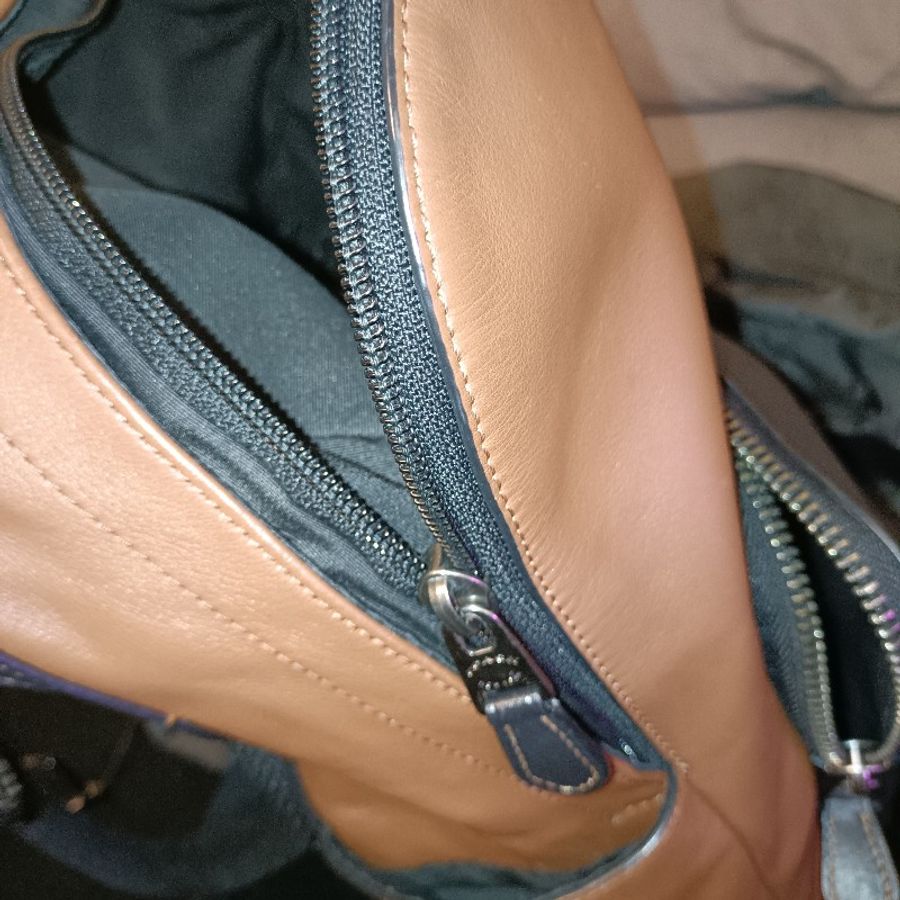 COACH 拼色牛皮後背包-34